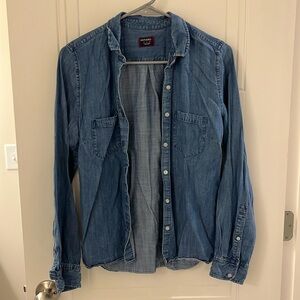 Women’s UntuckIt Denim Blouse
